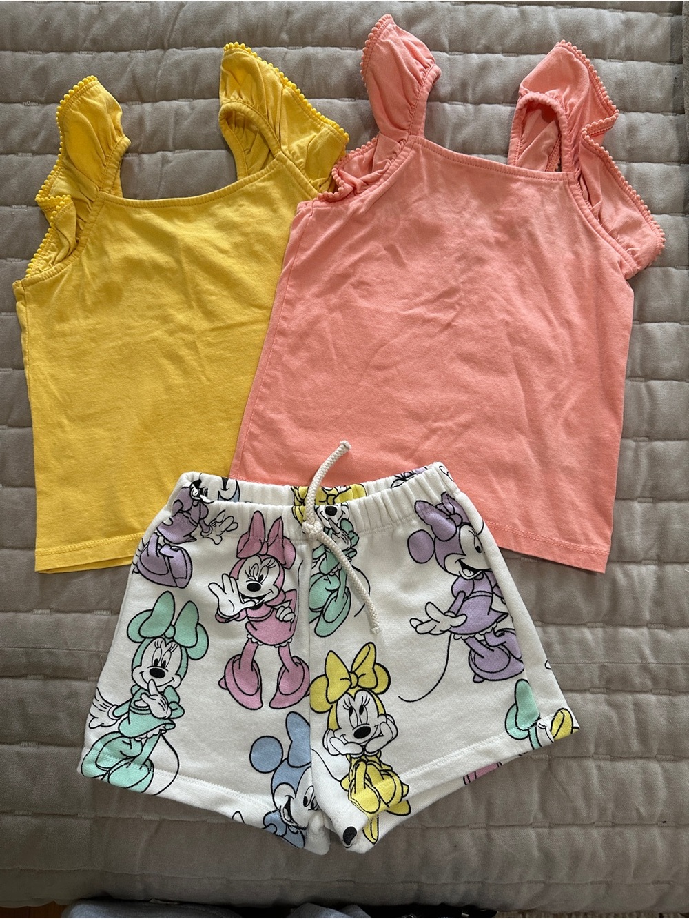 Toddler bundle Janie & Jack tops and Zara shorts size 3-4